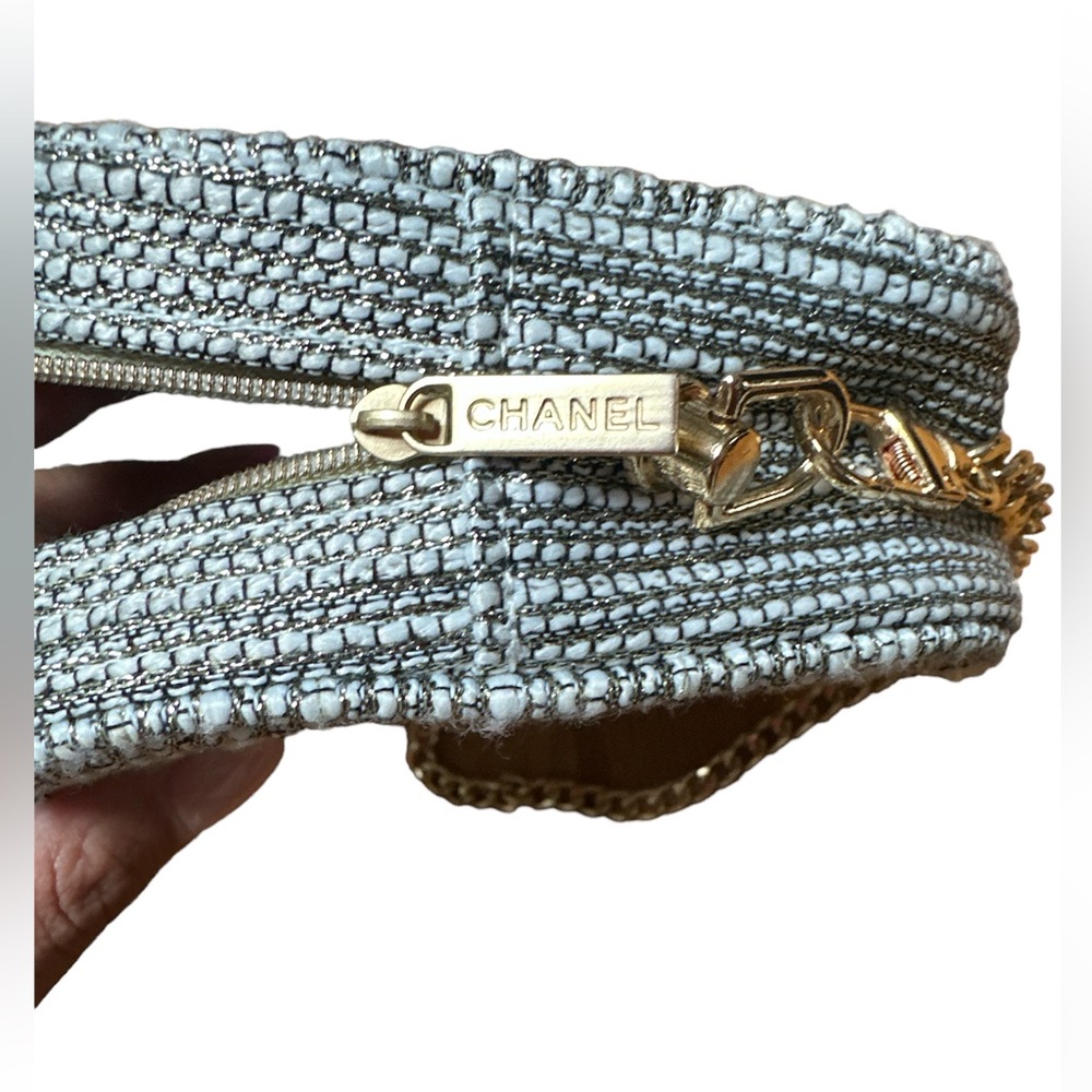 AUTHENTIC Chanel Tweed Beauty novelty bag (Grey Colored) - Picture 6 of 10